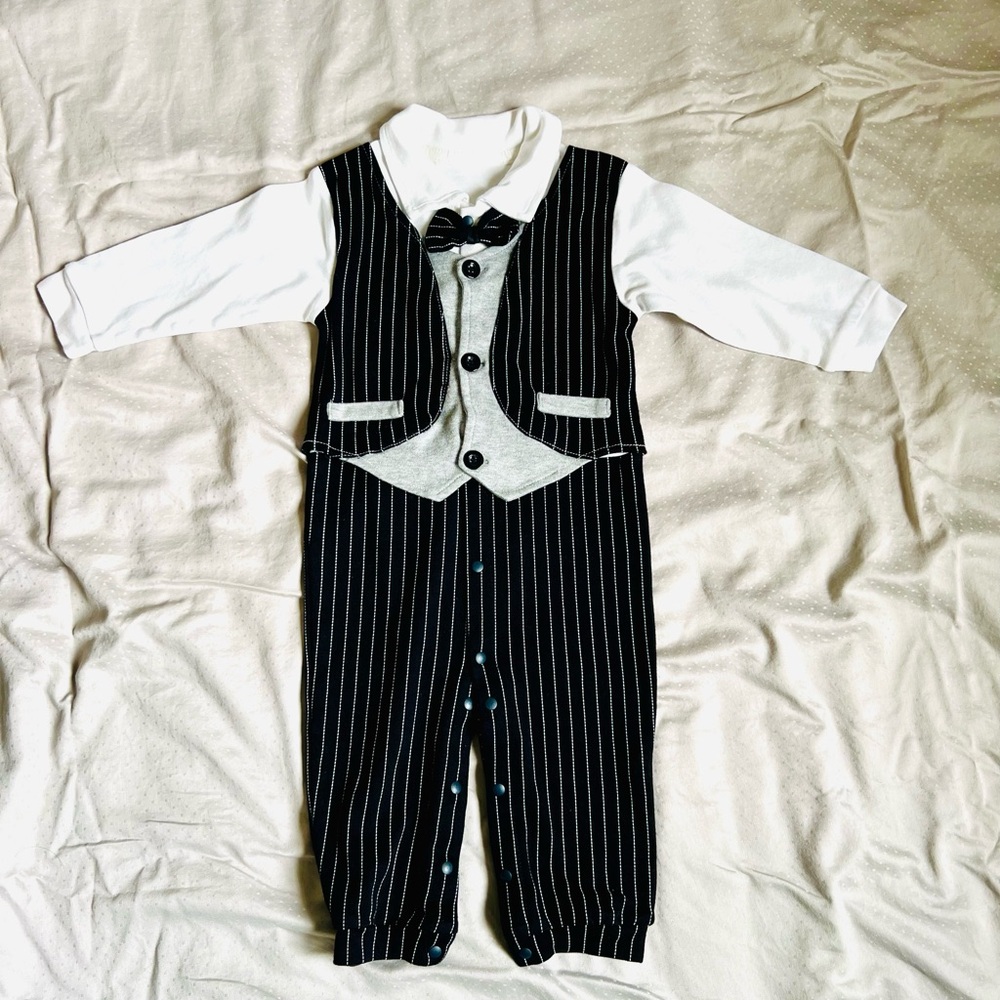 Baby Boys' Gentleman One-Piece Romper, Tuxedo